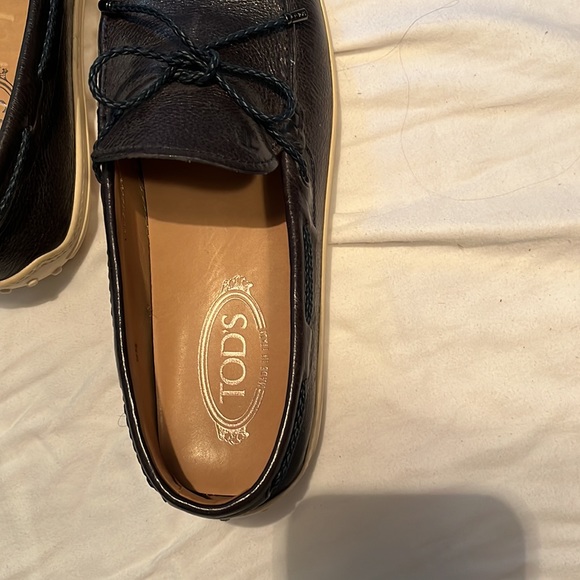 Tod’s Slip on Loafers - Picture 3 of 11